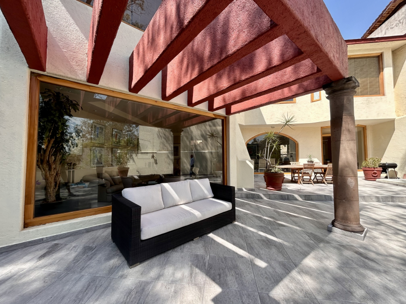Casa En Venta En Lomas De Bezares