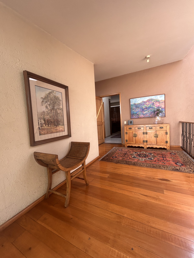 Casa En Venta En Lomas De Bezares