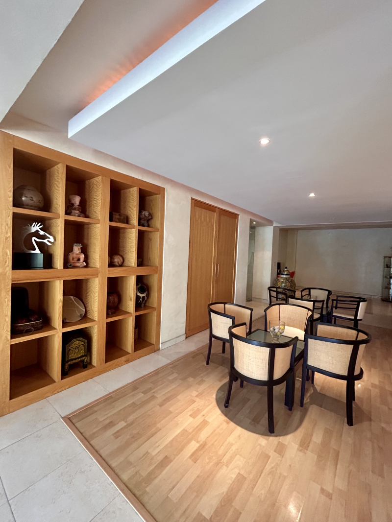 Casa En Venta En Lomas De Bezares