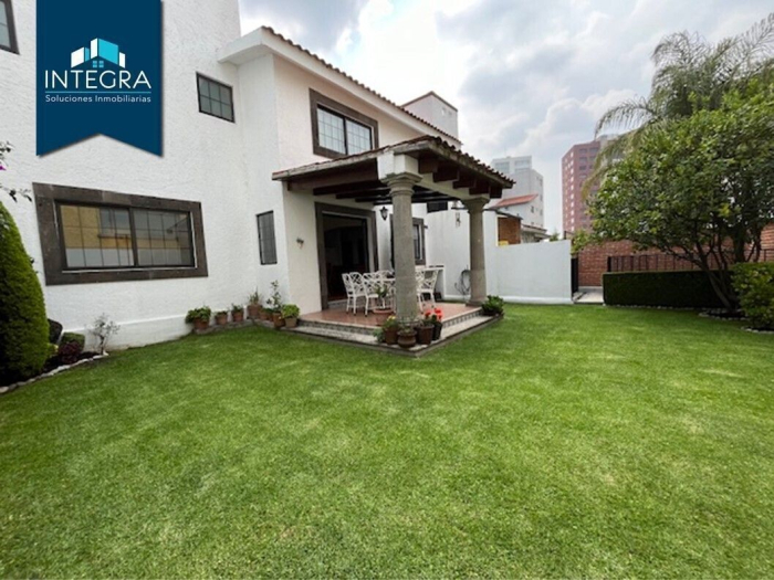Casa en venta, Priv. Vía Azahar, Interlomas.