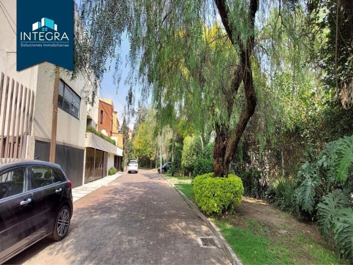 Casa en venta, Retorno de Agua Caliente, Lomas Hipódromo.