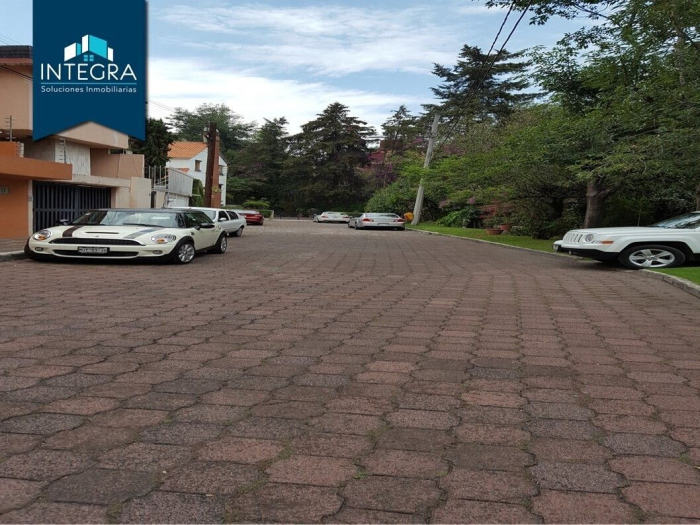 Casa en Venta, Retorno Agua Caliente, Lomas Manuel Avila Camacho.