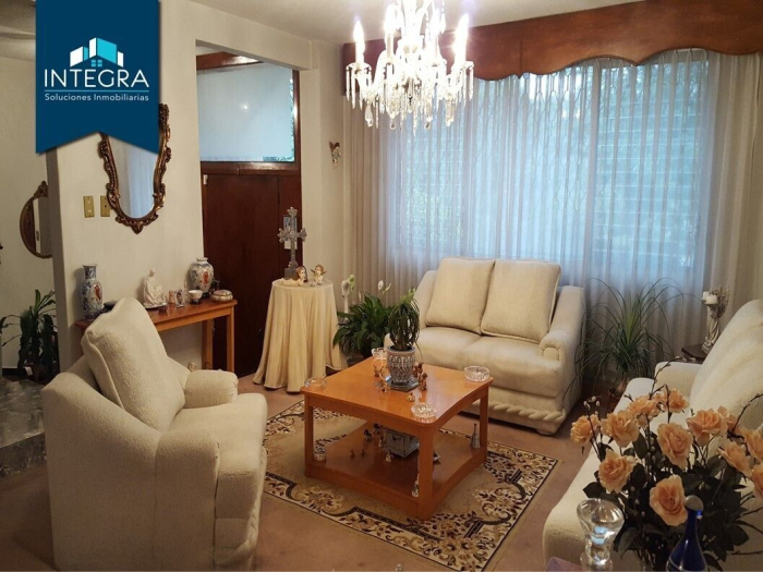 Casa en Venta, Retorno Agua Caliente, Lomas Manuel Avila Camacho.