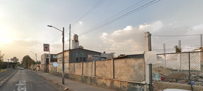 se renta terreno ideal para logística, almacenamiento o cualquier giro comercial  excelente opción en renta de terreno de 1,400 m², ubicado sobre avenida con alto flujo vehicular y a pocos minutos del aeropuerto internacional de la ciudad de méxico.  