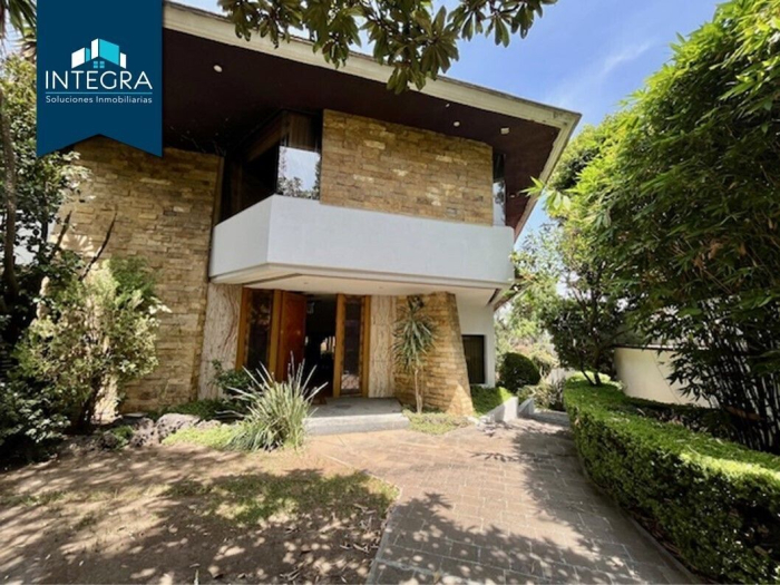 Casa en venta, Bosque de Pinos, Bosques de las Lomas.
