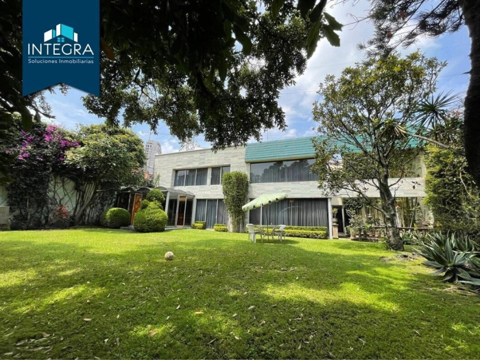 Casa en venta, Blvd. Cataratas, Jardines del Pedregal.