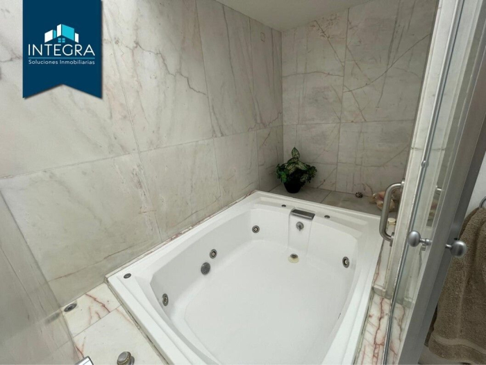 Casa en venta, Blvd. Cataratas, Jardines del Pedregal.