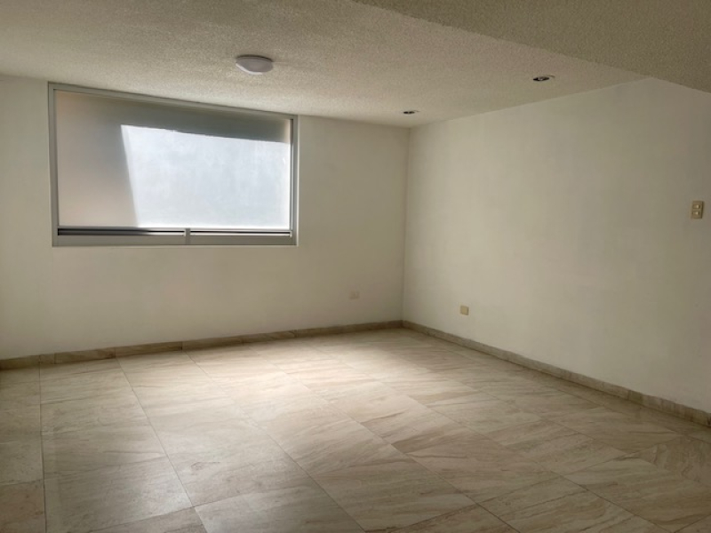 CASA EN RENTA EN PRIVADA  - LOMA LARGA - VISTAHERMOSA