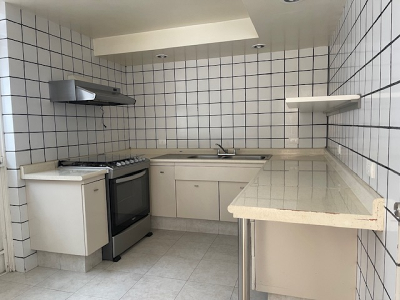 CASA EN RENTA EN PRIVADA  - LOMA LARGA - VISTAHERMOSA