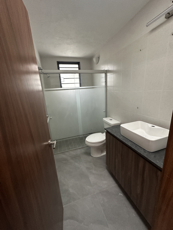 CASA EN VENTA EN JARDINES UNIVERSIDAD