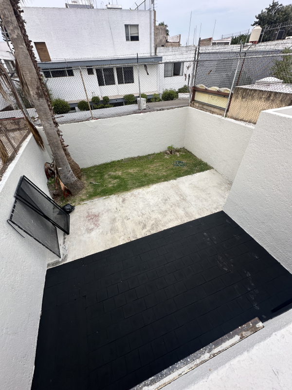 CASA EN VENTA EN JARDINES UNIVERSIDAD