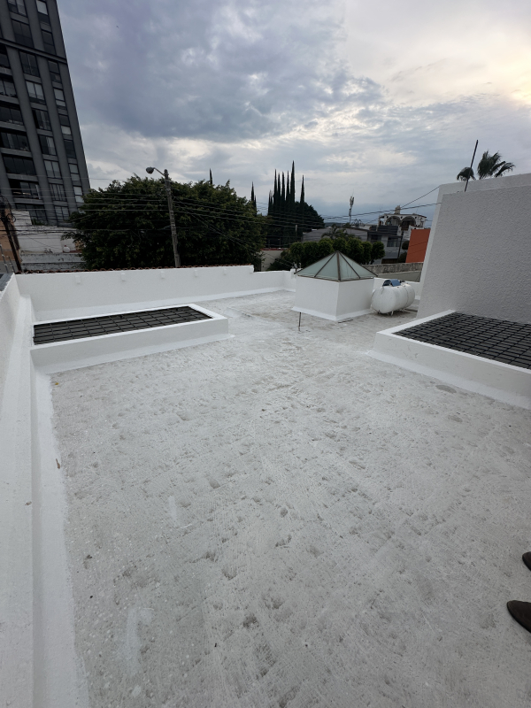 CASA EN VENTA EN JARDINES UNIVERSIDAD