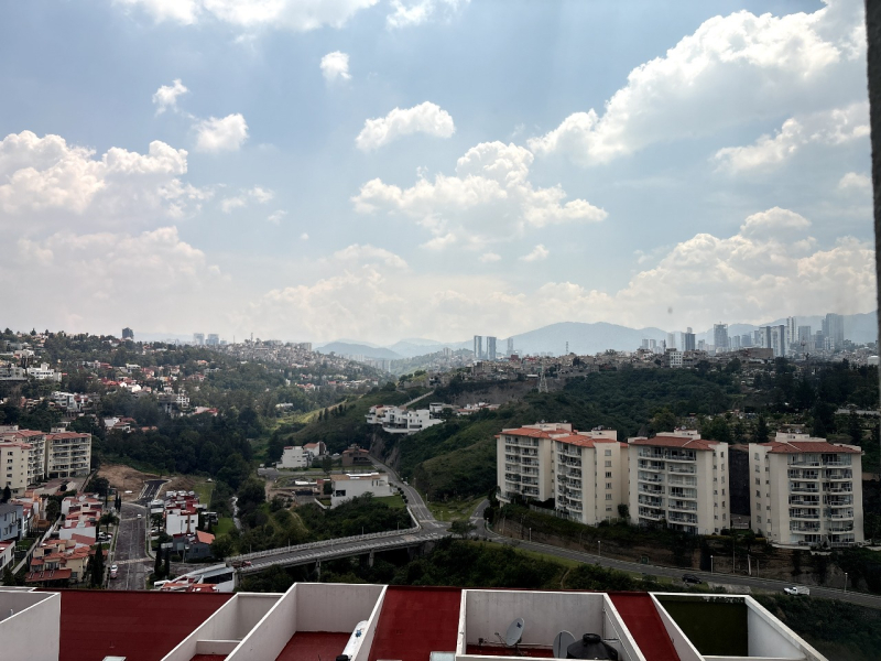 Tu Oasis Privado en la Ciudad: Penthouse de 357 m² en Lomas del Río.