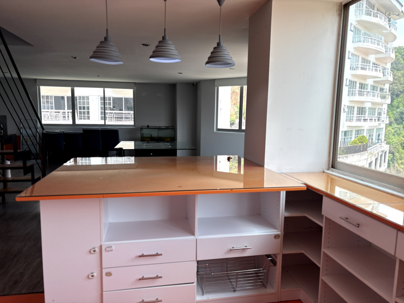 tu oasis privado en la ciudad: penthouse de 357 m² en lomas del río.