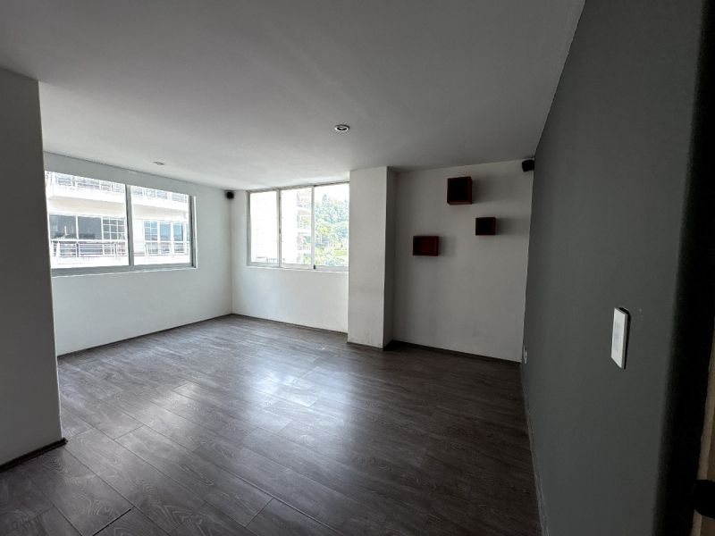tu oasis privado en la ciudad: penthouse de 357 m² en lomas del río.