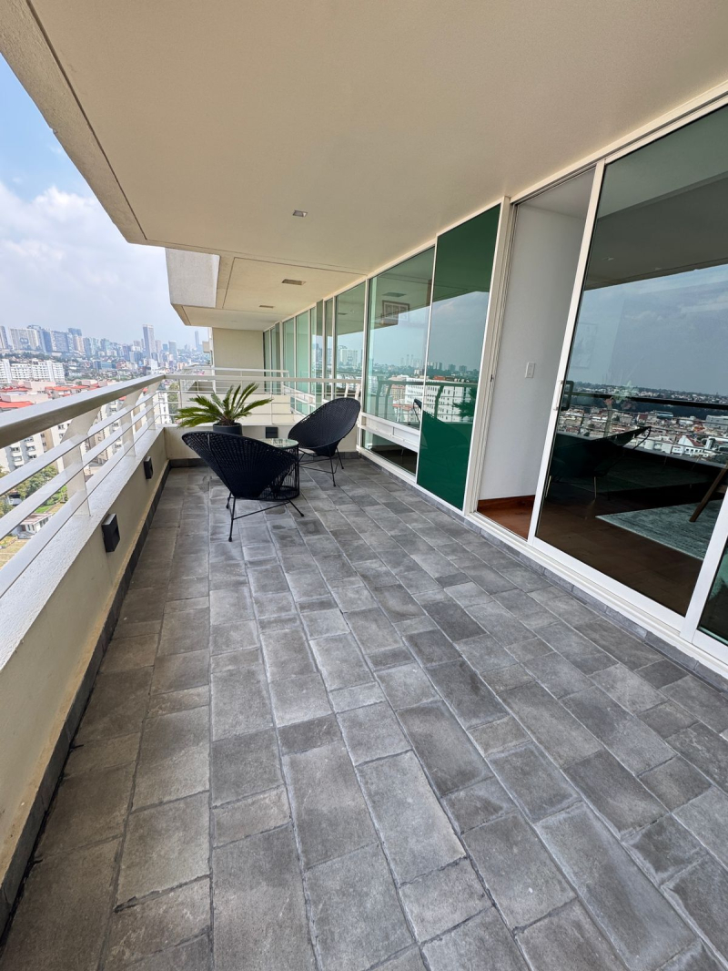 Departamento en Venta en Lomas Country Club