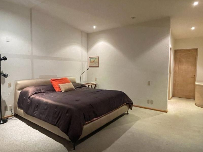 CASA EN VENTA EN HERRADURA EN CERRADA