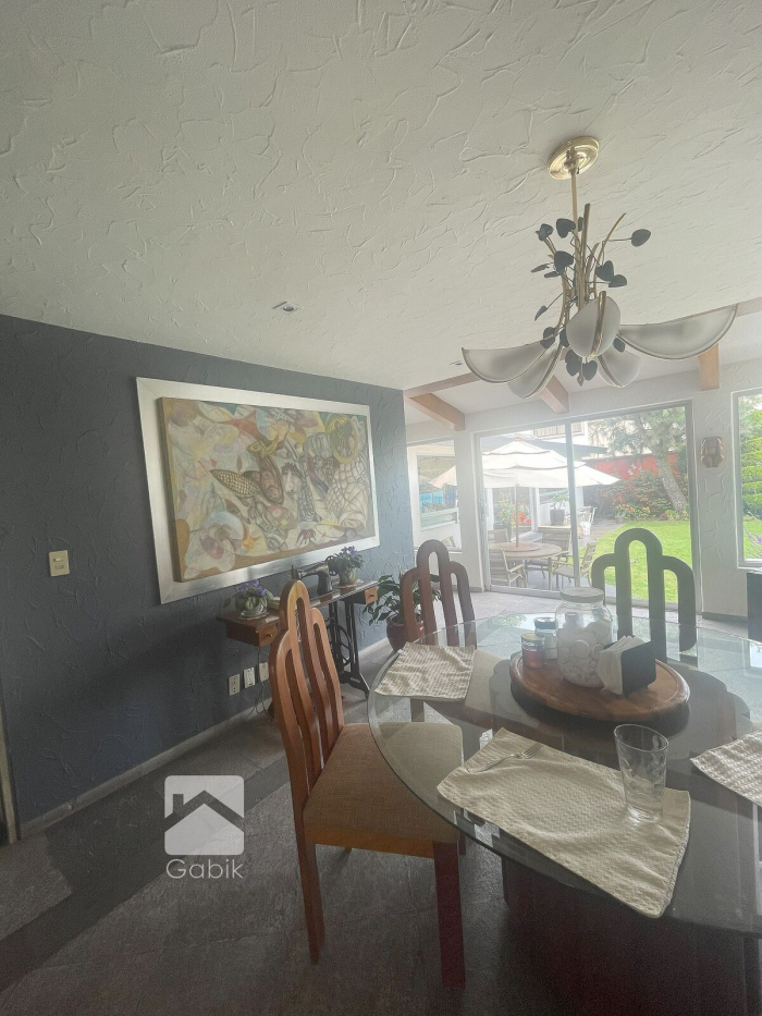 CASA EN VENTA EN HERRADURA EN CERRADA