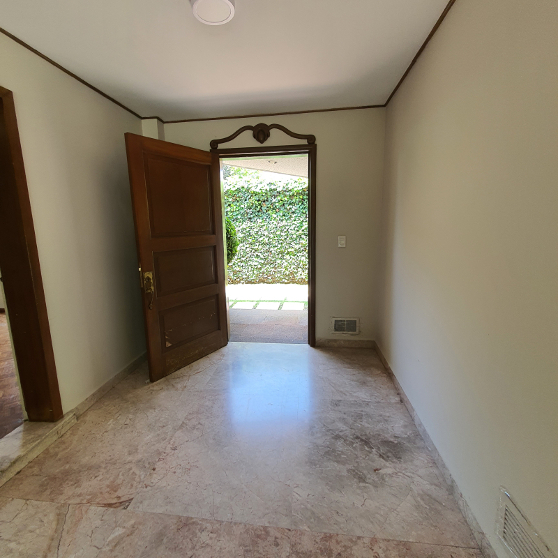 Residencia Exclusiva En Lomas De Chapultepec �?? Ideal Para Diplomáticos O Familias