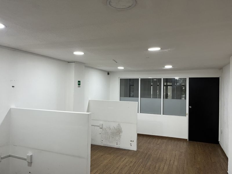 oficina en renta 35 m2 mariano escobedo cerca metro