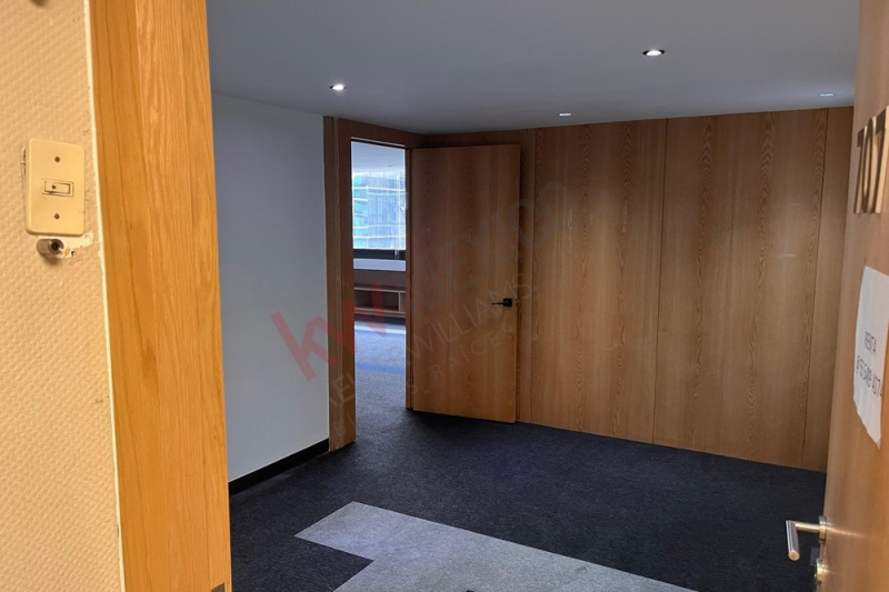 renta de oficina en bosque de duraznos | 160 m² | lista para ocuparse