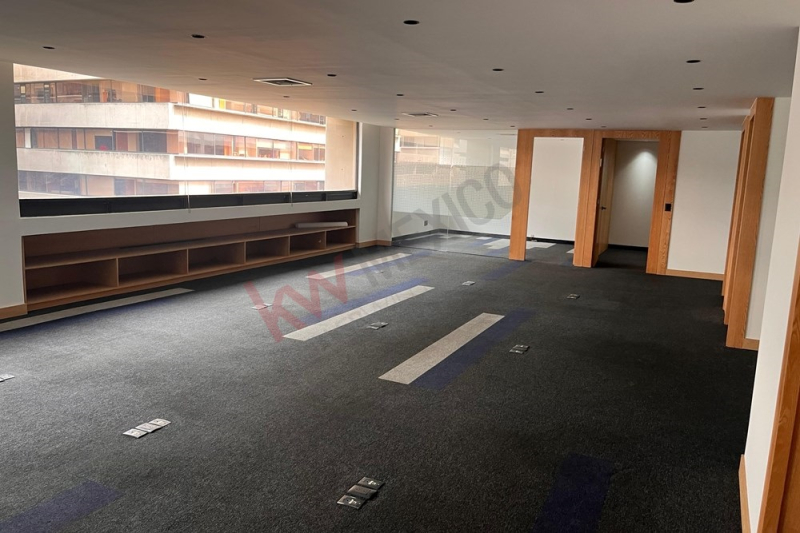 renta de oficina en bosque de duraznos | 160 m² | lista para ocuparse