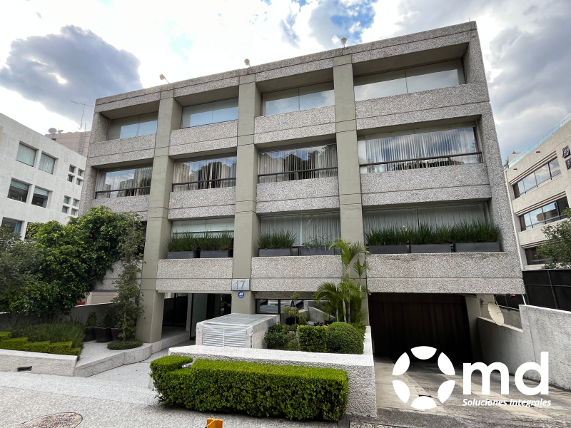 Departamento En Renta En Bosques De Las Lomas Con Jardín Privado