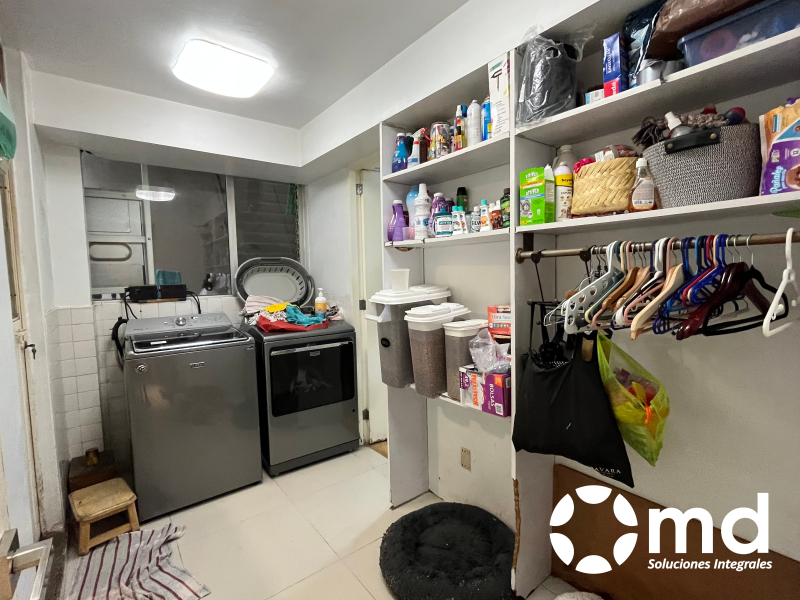 Departamento En Renta En Bosques De Las Lomas Con Jardín Privado
