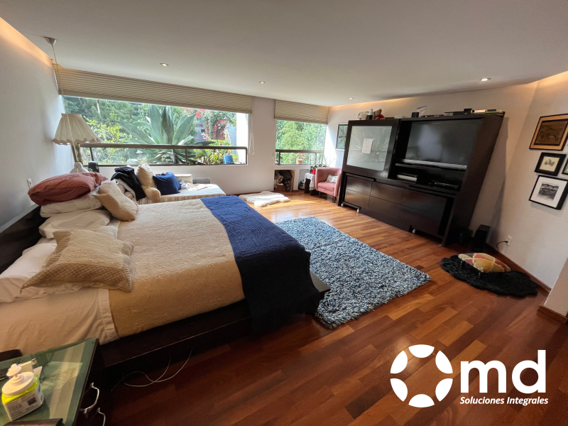 Departamento En Renta En Bosques De Las Lomas Con Jardín Privado