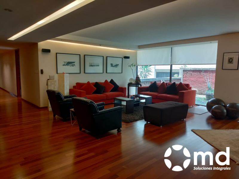 Departamento En Renta En Bosques De Las Lomas Con Jardín Privado