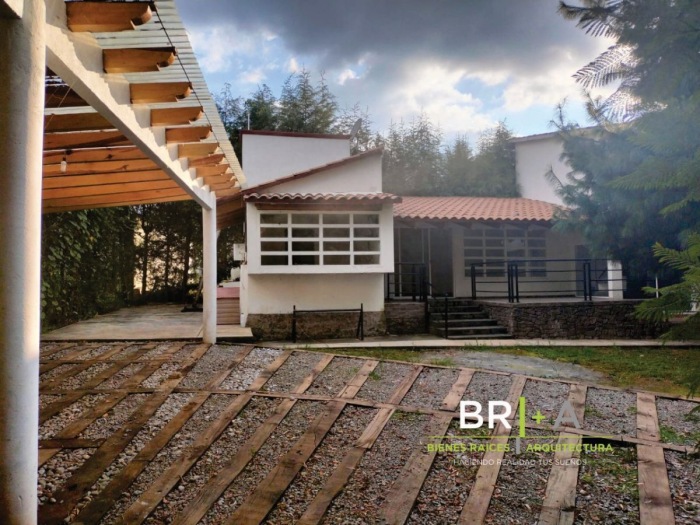 Casa para inversionista zona en expansiÃ³n en Valle  de Bravo.