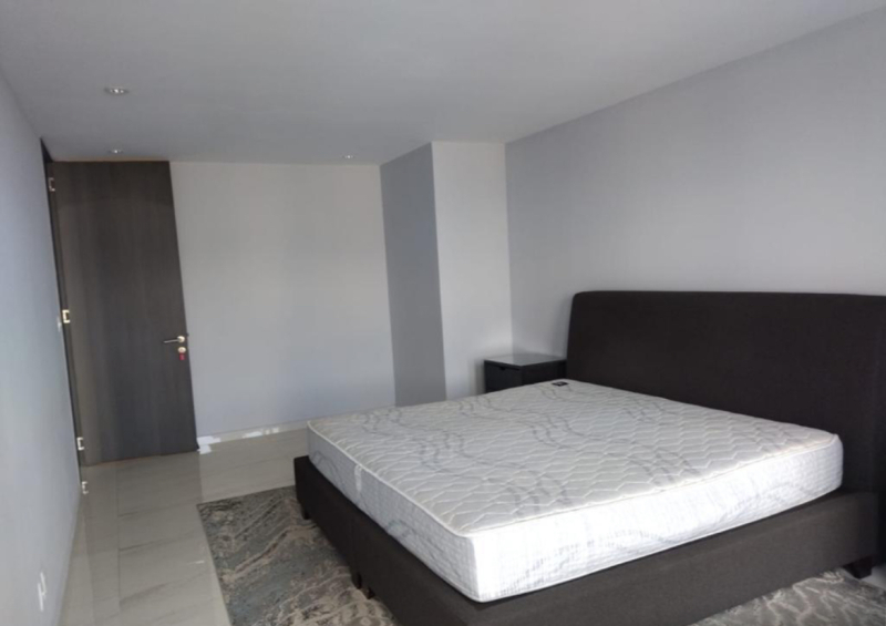 Departamento En Renta En Bosque Real