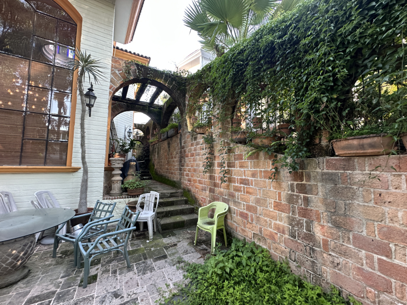 Casa En Venta En Puerta De Hierro