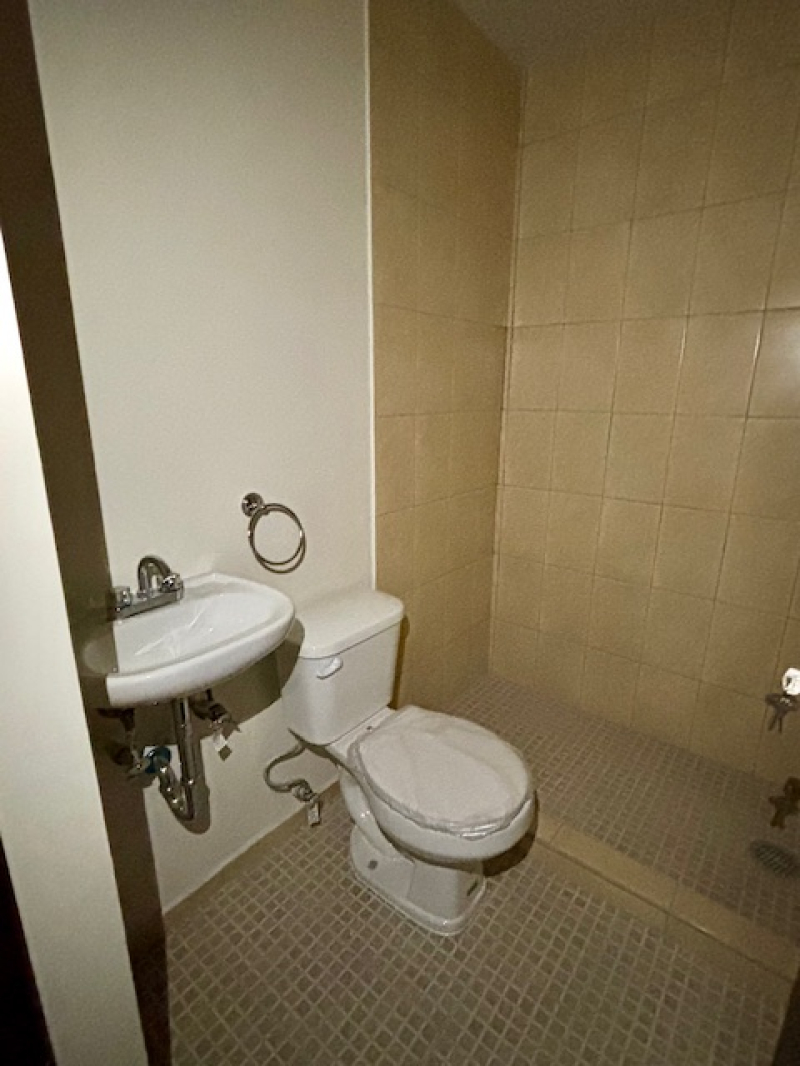Departamento En Venta, A Estrenar, En Parques De La Herradura