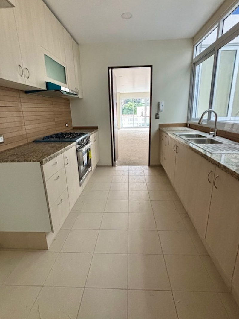 Departamento En Venta En Parques De La Herradura