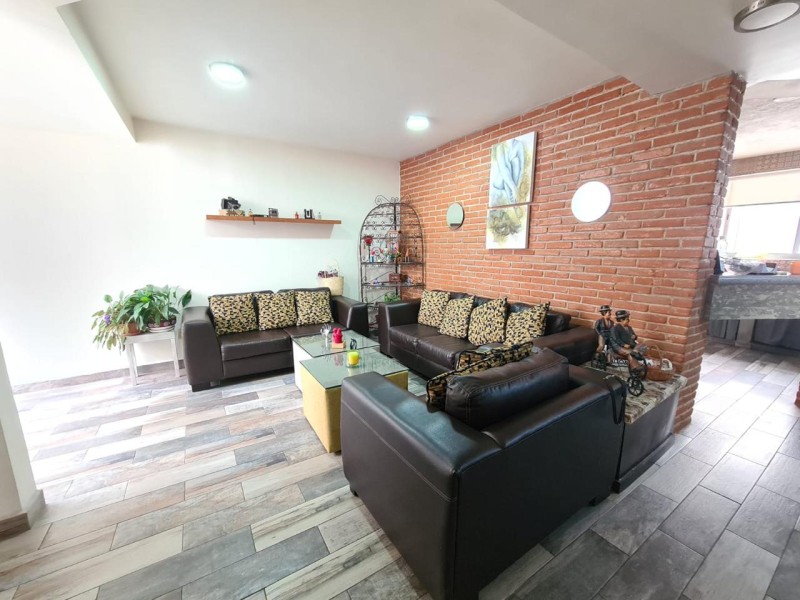 se renta departamento de dos niveles en ampliacion vista hermosa 