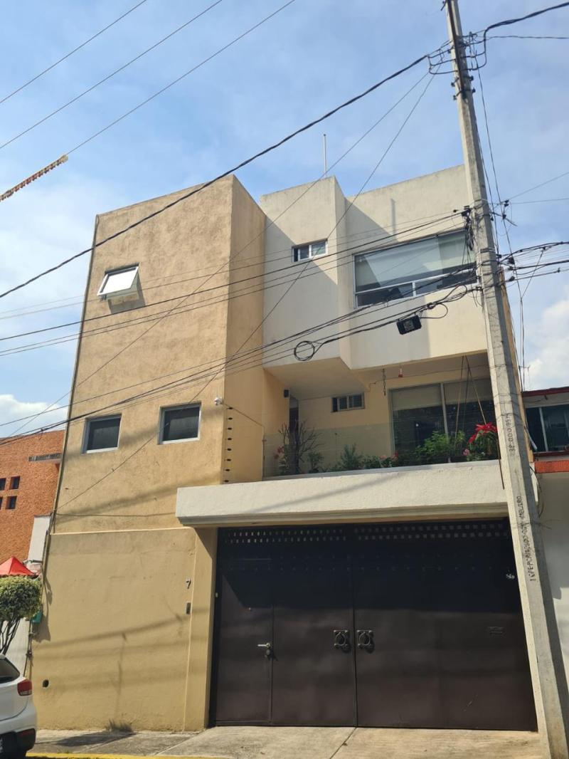 se renta departamento de dos niveles en ampliacion vista hermosa 