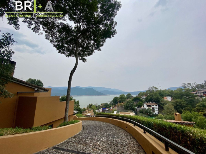 Casa La Cima Vista Al Lago.