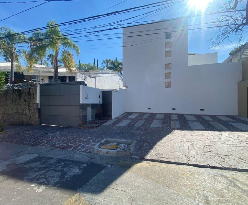 CASA EN VENTA EN JACARANDAS