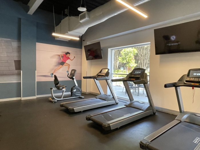 excelente loft amueblado y equipado. listo para entrar!!