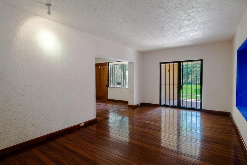 CASA EN VENTA EN SAN ÁNGEL, CON GRAN JARDÍN