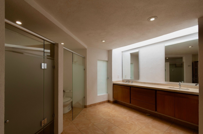 Casa en venta en cerrada con vigilancia en Vistahermosa