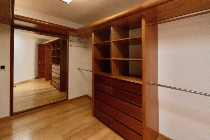 Casa en venta en cerrada con vigilancia en Vistahermosa