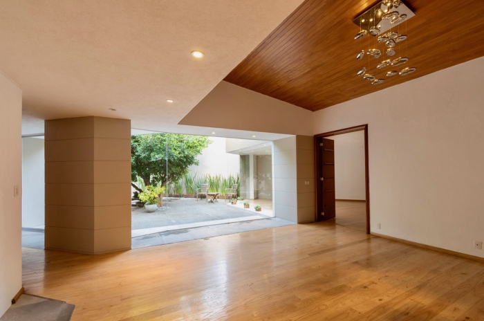 Casa en venta en cerrada con vigilancia en Vistahermosa