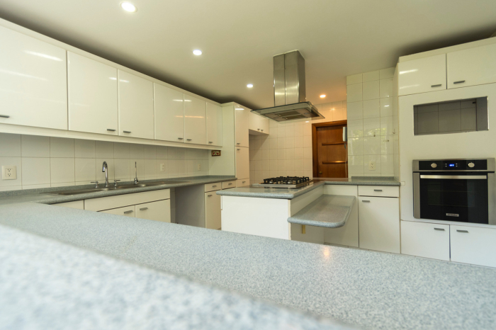 Casa en venta en cerrada con vigilancia en Vistahermosa
