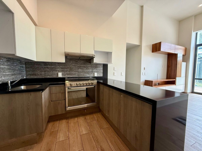 precioso pentgarden en venta en monolith en desierto del los leones