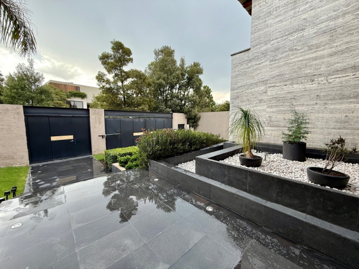 Preciosa casa en venta en Cumbres de Santa Fe
