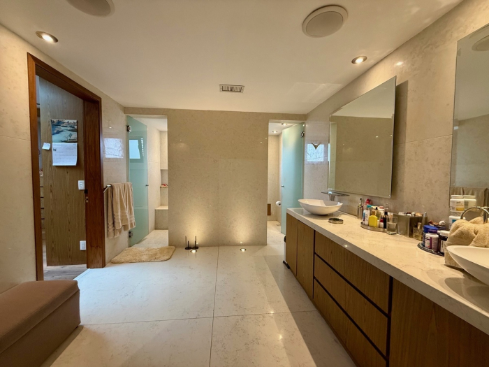 Preciosa casa en venta en Cumbres de Santa Fe