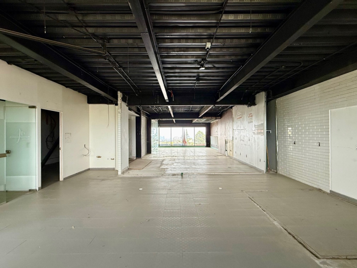 local comercial en renta en zona bosques, av stim