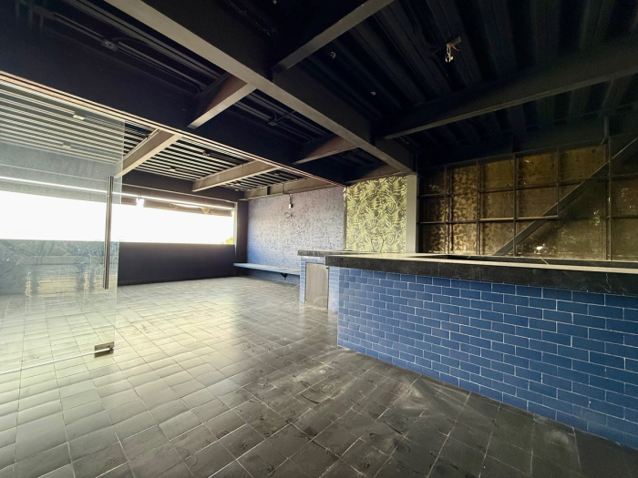 local comercial en renta en zona bosques, av stim